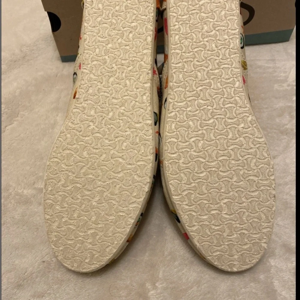 Toms Natural Beige Sushi Print Loafers